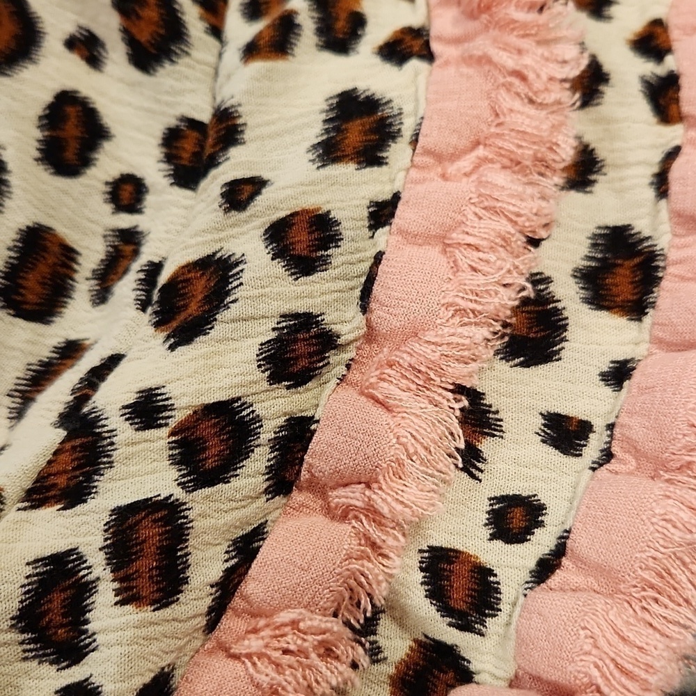 [Umgee] Pink Leopard Frayed Bell Sleeve Tunic - Size M - Picture 8 of 11